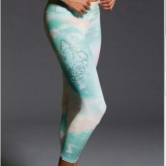 Onzie Leggings - Picture 2 of 3